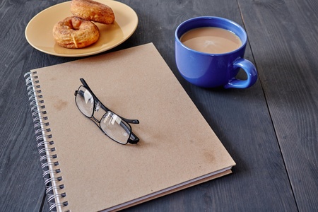 A studio photo of a notebook padの写真素材