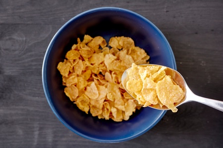 A studio photo of breakfast flakesの写真素材