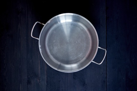 A studio photo of pots and pansの写真素材