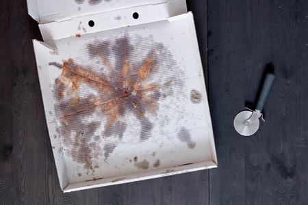 A studio photo of a pizza boxの写真素材