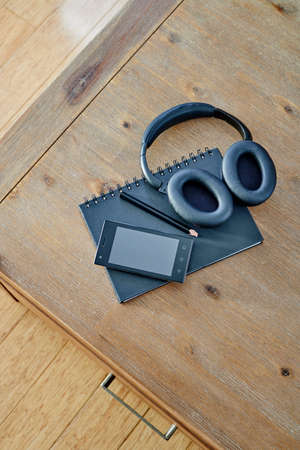 A studio photo of a desk clockの写真素材