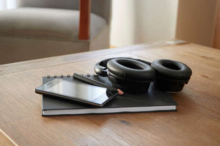 A studio photo of a desk clockの写真素材