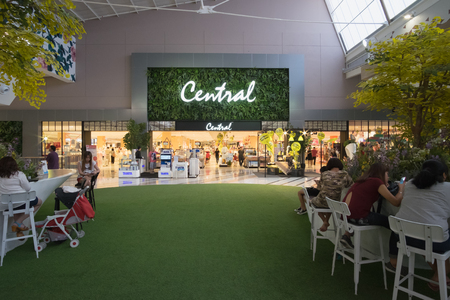 CentralFestival East Ville Mall is No. 27 of the CPN shopping centers Open-Air. The largest in Southeast Asia . The opening on 27 November 2015 .のeditorial素材