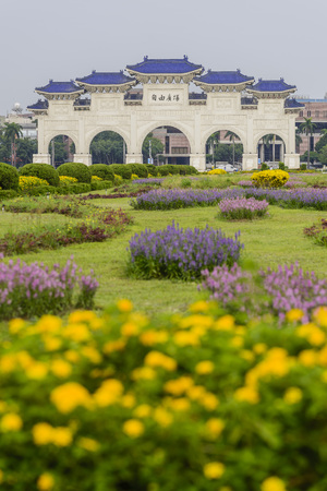 The famous landmark - Chiang Kai-shek Memorial Hall at Taipei, Taiwanのeditorial素材