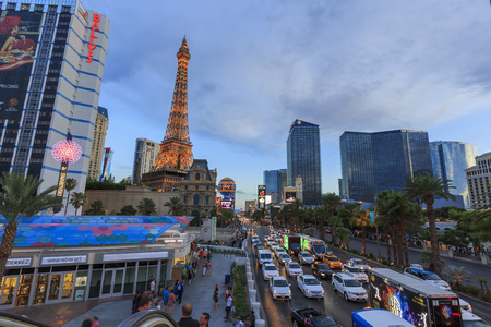 AUG 5, Las Vegas: The famous Paris Las Vegas Casino on AUG 5, 2015 at Las Vegas, Nevadaのeditorial素材