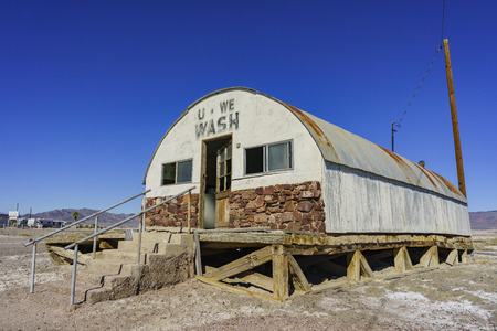 Special abandoned house with blue sky at Tecopa, Californiaのeditorial素材