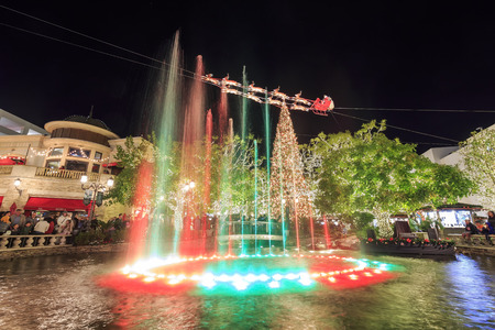 DEC 12, Los Angeles: Christmas at the shopping mall - The Grove on DEC 12, 2015 at Los Angelesのeditorial素材