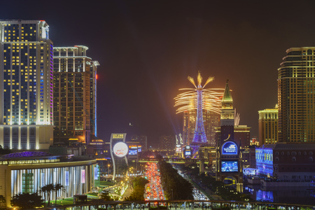 Macau, JAN 1: Parisian Macao new year fireworks on JAN 1, 2017 at Macauのeditorial素材