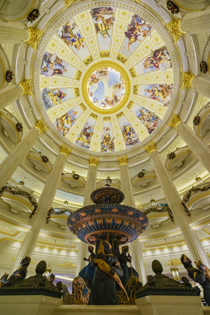 Macau, DEC 29: The beautiful lobby of The Parisian Macao on DEC 29, 2016 at Macauのeditorial素材