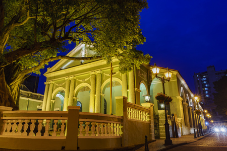 Macau, DEC 30: Night view of the historical Dom Pedro V Theatre on DEC 30, 2016 at Macau, Chinaのeditorial素材