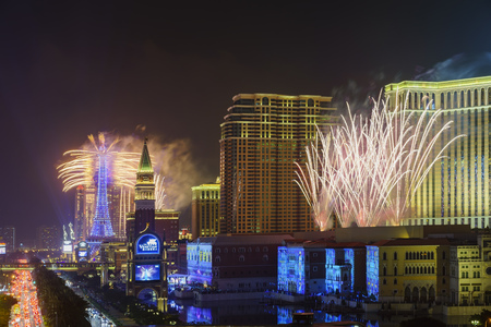 Macau, JAN 1: Parisian Macao new year fireworks on JAN 1, 2017 at Macauのeditorial素材
