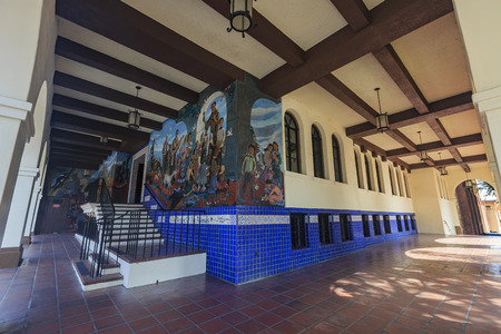 Los Angeles, AUG 23: Beautiful Spanish mural near Olvera Street on AUG 23, 2014 at Los Angelesのeditorial素材