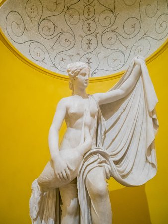 Los Angeles, JUL 20: Beautiful Greek style exhibit in Getty Villa on JUL 20,2014 at Los Angelesのeditorial素材