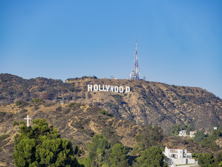 Los Angeles, NOV 22: Afternoon view of the Hollywood sign on NOV 22, 2014 at Los Angeles, Californiaのeditorial素材