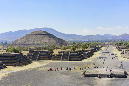 Aerial view of the famous and historical Pyramid of the Moon in Teotihuacan, Mexicoのeditorial素材
