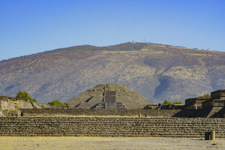 The famous and historical Pyramid of the Moon in Teotihuacan, Mexicoのeditorial素材