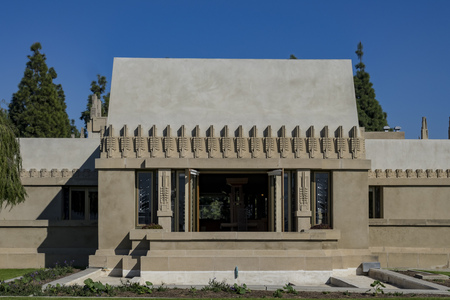 Los Angeles, MAR 9: The historical Hollyhock House on MAR 9, 2017 at Los Angeles, Californiaのeditorial素材