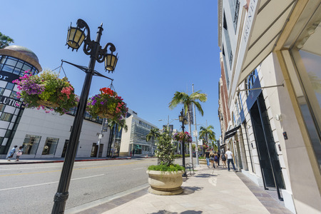 Beverly Hills, MAR 24: Rodeo Drive in Beverly Hills on MAR 24, 2017 at Beverly Hills, Los Angeles, Californiaのeditorial素材