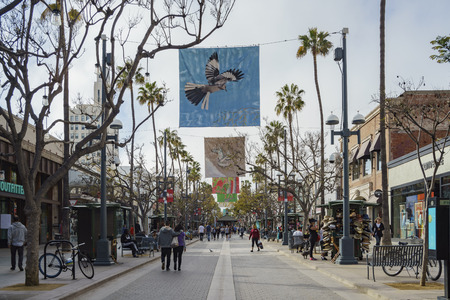 Santa Monica, JUN 21: Shops and Street vendors of third street on JUN 21, 2017 at Santa Monica, Los Angeles County, California, United Statesのeditorial素材