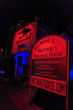 South Pasadena, OCT 25: Exterior view of the Haunted House on OCT 25, 2014 at South Pasadena, Los Angeles County, California, United Statesのeditorial素材