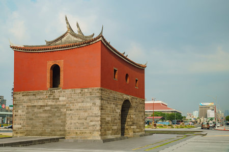 Taipei, AUG 18: The historical Cheng En Gate on AUG 18, 2017 at Taipei, Taiwanのeditorial素材