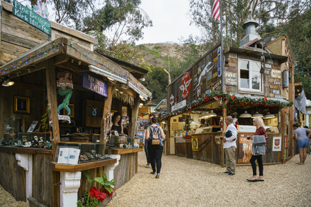 Laguna Beach, DEC 10: Many beautiful art show in Sawdust Art winter festival on DEC 10, 2017 at Laguna Beach, California, United Statesのeditorial素材