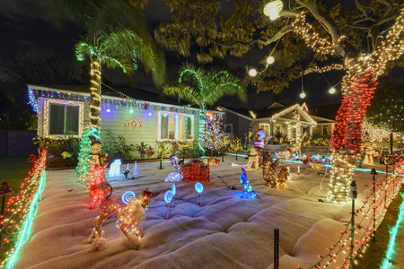 Los Angeles, DEC 20: Night view of beautiful Christmas in Candy Cane Lane on DEC 20, 2017 at Los Angeles, California, United Statesのeditorial素材
