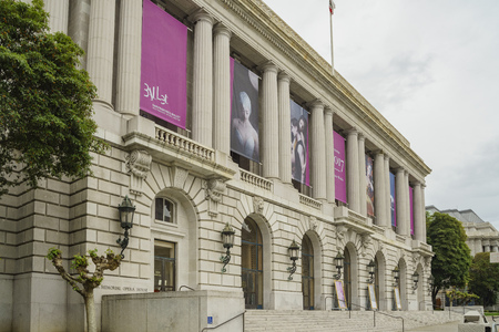 San Francisco, APR 17: War Memorial Opera House on APR 17, 2017 at San Francisco, Californiaのeditorial素材