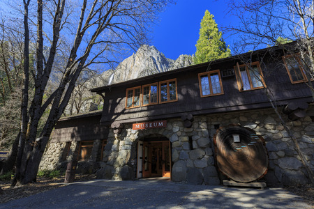 Exterior view a museum in Yosemite National Park with Upper Yosemite Fall as background, Californiaのeditorial素材