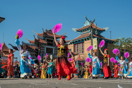 Los Angeles, FEB 17: Marching band at Goldern Dragon Parade on FEB 17, 2018 at Los Angeles, Californiaのeditorial素材