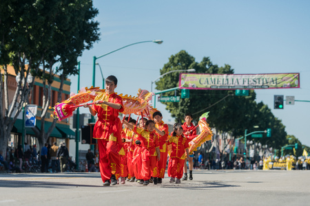 Temple City, FEB 24: Chinese dragon dance of the famous 74th Camellia Festival Parade on FEB 24, 2018 at Temple City, Los Angeles County, Californiaのeditorial素材