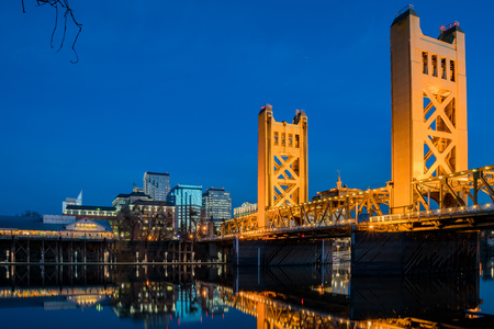 Night view of the famous tower bridge of Sacramento, Californiaのeditorial素材