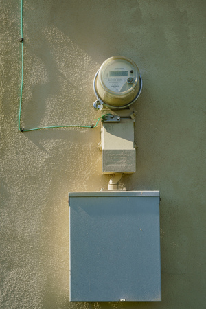 Old Transformer box at home, Los Angelesのeditorial素材