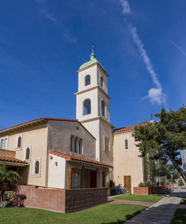Exterior view of the Bay Shore Community Congregational Church on at Long Beach, Los Angeles County, Californiaのeditorial素材