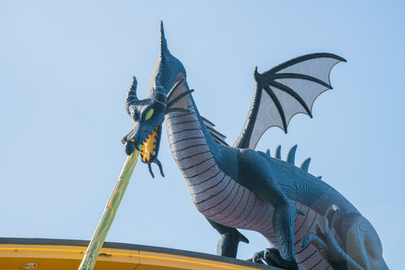Los Angeles, FEB 18: Big blue dragon of the famous Lego store on FEB 18, 2018 at Los Angelesのeditorial素材