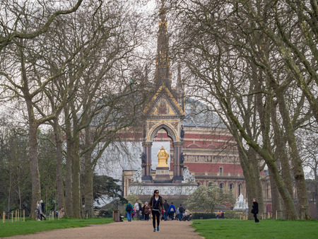 London, APR 15: The Albert Memorial in Hyde Park on APR 15, 2018 at London, United Kingdomのeditorial素材