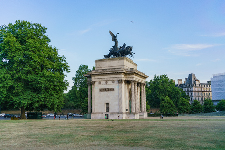 London, JUL 9: Afternoon view of the famous Wellington Arch on JUL 9, 2017 at London, United Kingdomのeditorial素材