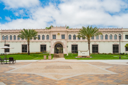 San Diego, JUN 27:  Camino Hall Shiley Theater building of University of San Diego on JUN 27, 2018 at San Diego, Californiaのeditorial素材