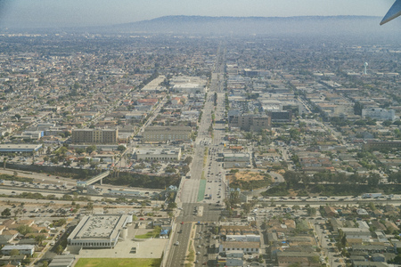 Aerial view of the Los Angeles cityscape from an airplane, Californiaのeditorial素材