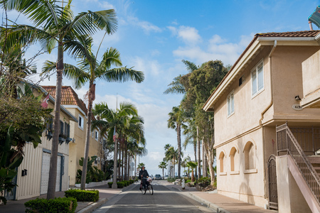 Newport Beach, MAR 24: Rendezvous Ballroom Historical Marker on MAR 24, 2018 at Newport Beach, Californiaのeditorial素材