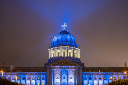 Night view of the historical San Francisco City Hall, Californiaのeditorial素材