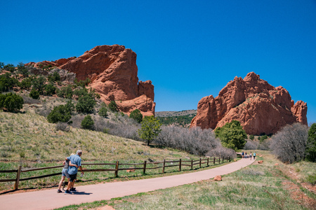 Manitou Springs, MAY 4: Beautiful landscape of the famous Garden of the Gods on MAY 4, 2017 at Manitou Springs, Coloradoのeditorial素材
