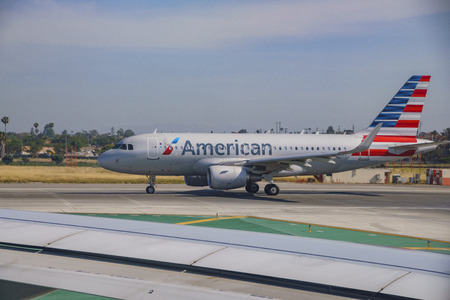Los Angeles, MAY 3: American Airline at the famous and busy airport on MAY 3, 2017 at Los Angeles, Californiaのeditorial素材