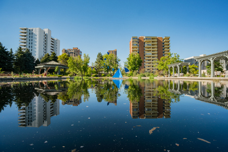 Denver, MAY 5: The Denver Botanic Gardens on MAY 5, 2017 at Denver, Coloradoのeditorial素材