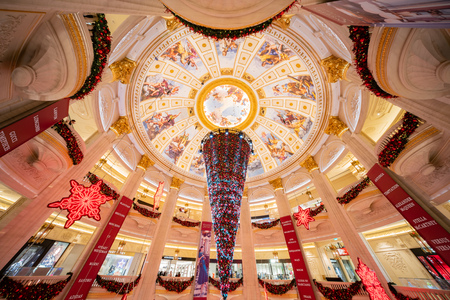 Macau, DEC 24: The upside down Christmas tree of the Venetian Macao Casino on DEC 24, 2018 at Macauのeditorial素材