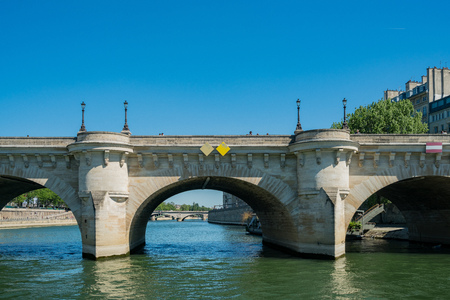 cityscape with the famous Seine river at Paris, Franceのeditorial素材