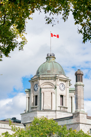 Exterior view of The Fort Museum with some fall color at Quebecのeditorial素材