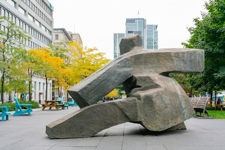 Montreal, OCT 3: The famous Ju Ming Tai chi sculpture in the park on OCT 3, 2018 at Montreal, Quebec, Canadaのeditorial素材