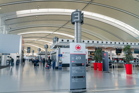 Toronto, SEP 31: Interior view of the Toronto Pearson International Airport on SEP 31, 2018 at Torontoのeditorial素材