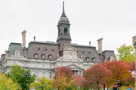 Quebec, OCT 2: Beautiful fall color with the Montreal City Hall on OCT 2, 2018 at Quebec, Canadaのeditorial素材